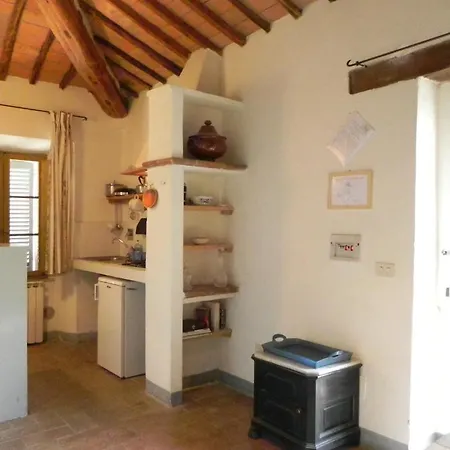 Castello Di Grotti Corsano